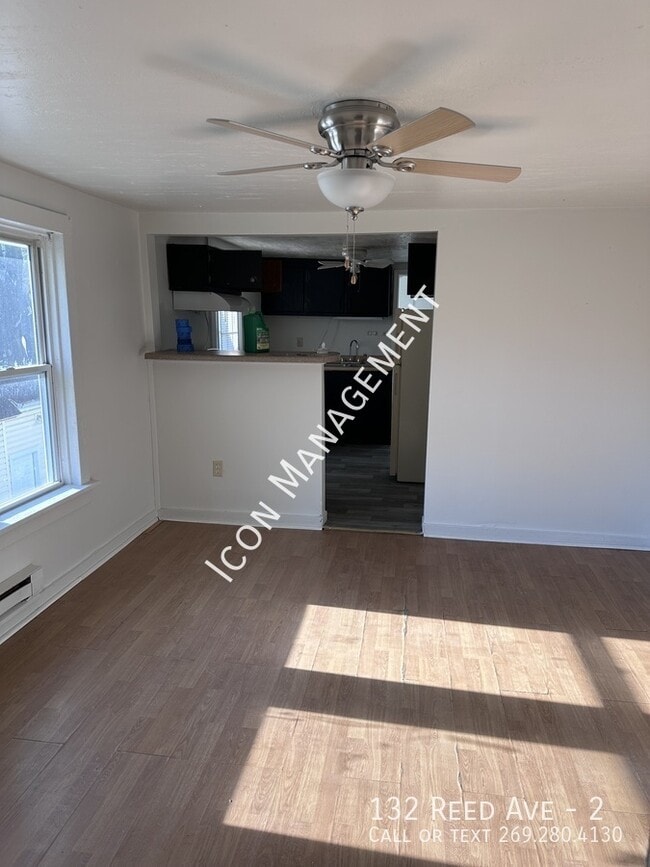 Photo - 132 Reed St Unit 2