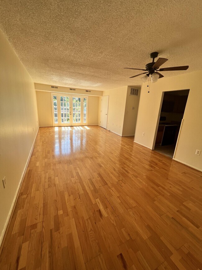 Photo - 3811 Swann Rd