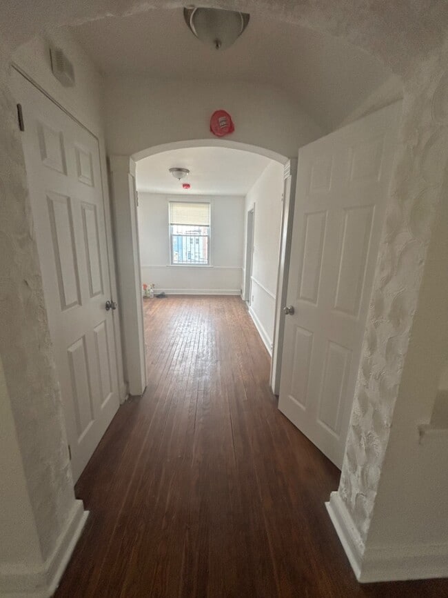 Photo - 66 Allison St NE