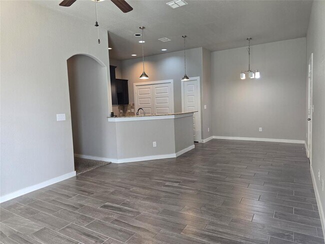 Photo - 239 Hidden Springs Dr