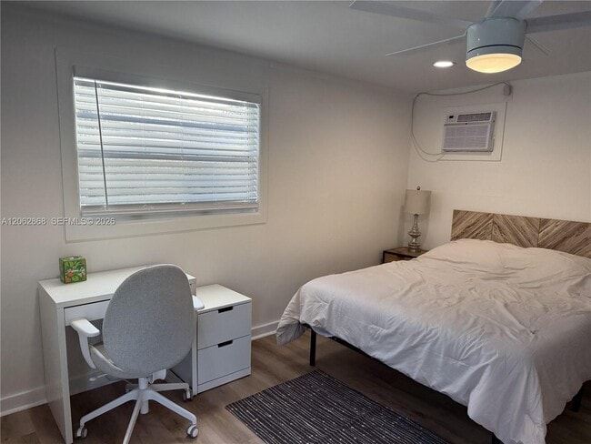 Photo - 914 N Ocean Breeze Unit 1
