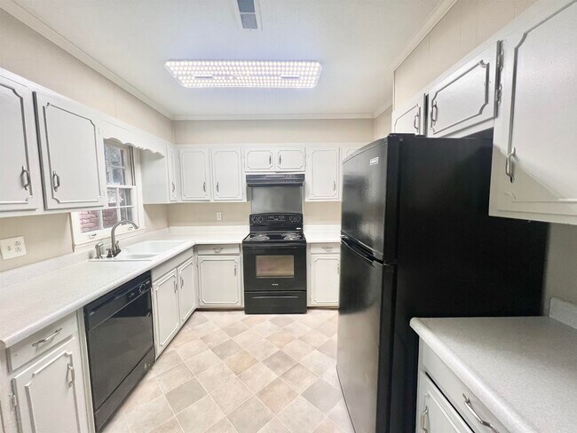 300 Springdale Dr