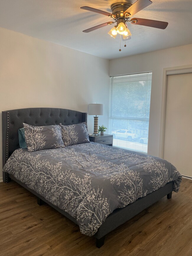 Photo - Two Bedroom in Oaklawn Unit 201