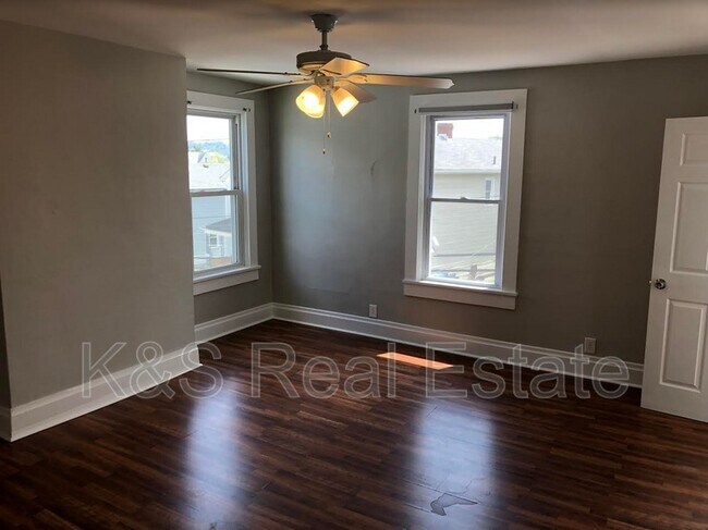 Photo - 230 Magazine St