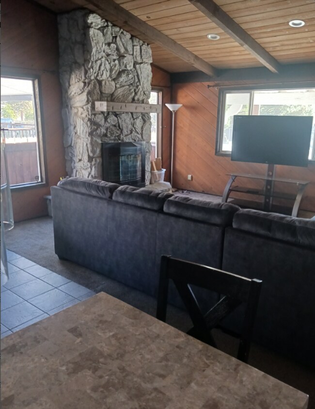 1066 Paradise Way