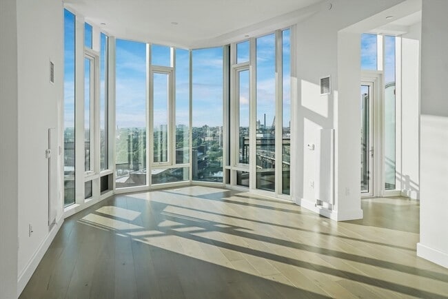 Photo - 100 Lovejoy Pl Unit 12H