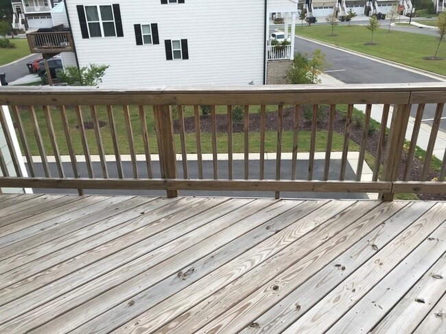 Photo - 7000 Reedybrook Crossing