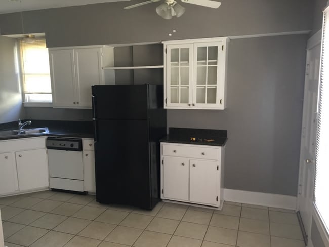Photo - 720 Colquitt St Unit B