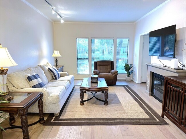 Photo - 11711 Memorial Dr Unidad 509