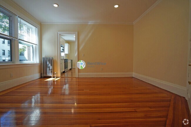 Building Photo - 10 Beals St Unit 4 Rental