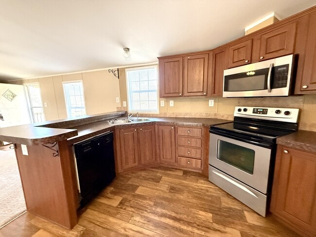 Photo - 4323 Greenville Rd