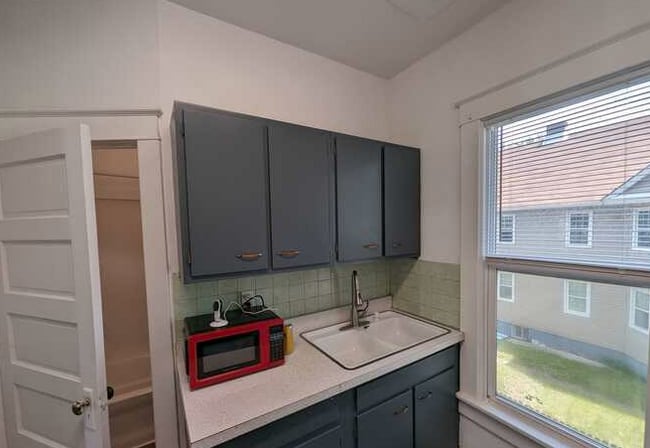 Photo - 202 E Barker Ave Unit 2