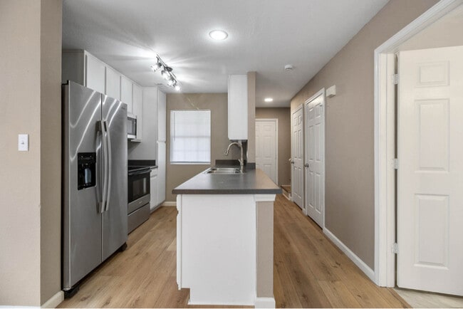 Photo - 1502 Cornerstone Ct