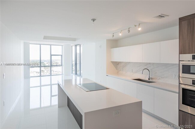 Photo - 851 NE 1st Ave Unit 2201