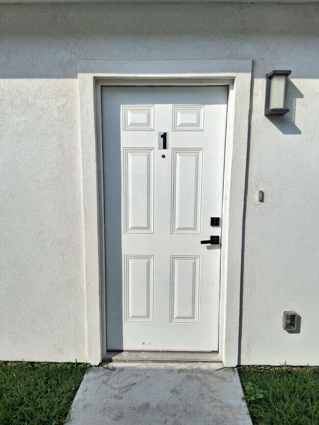 Photo - "Stylish 2-Bed, 2-Bath Gem with Granite Touches in Pharr, TX!"