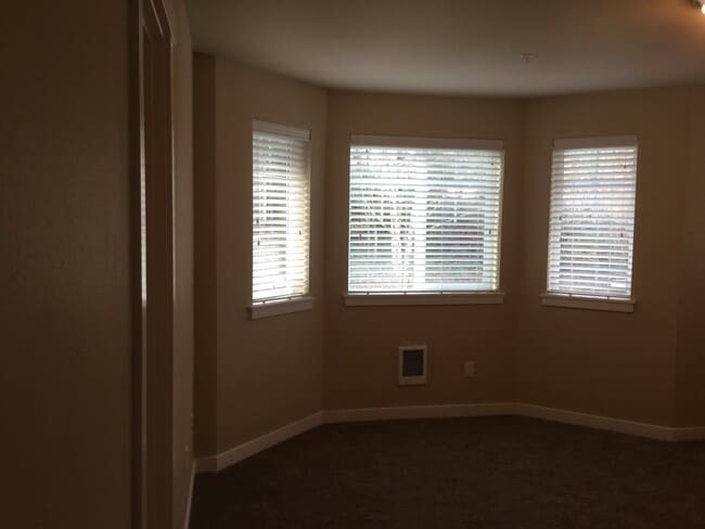 Photo - 1623 Burnside Pl Unidad A