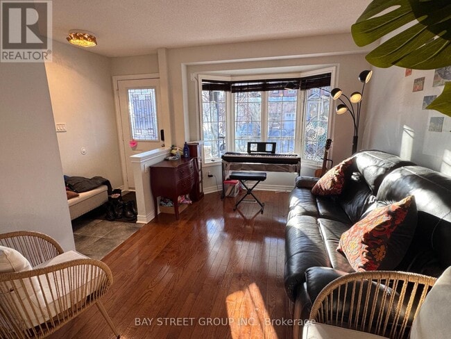 Photo - 2118 Erin Gate Blvd