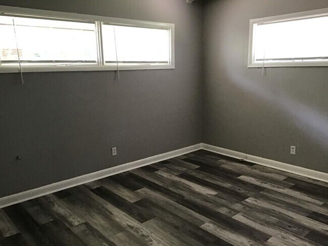 Photo - 3 Bedroom 2 Bath Home