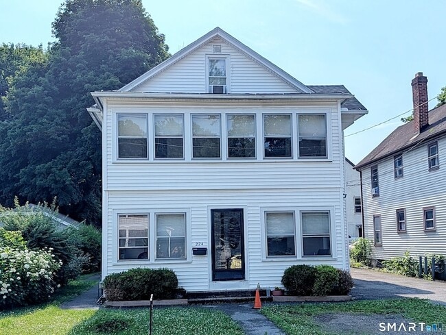Building Photo - 226 Brightwood Ave Unit 2nd Floor