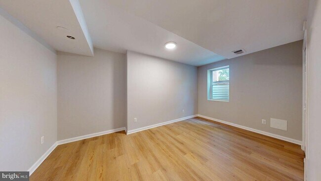 Photo - 706 N Cleveland St