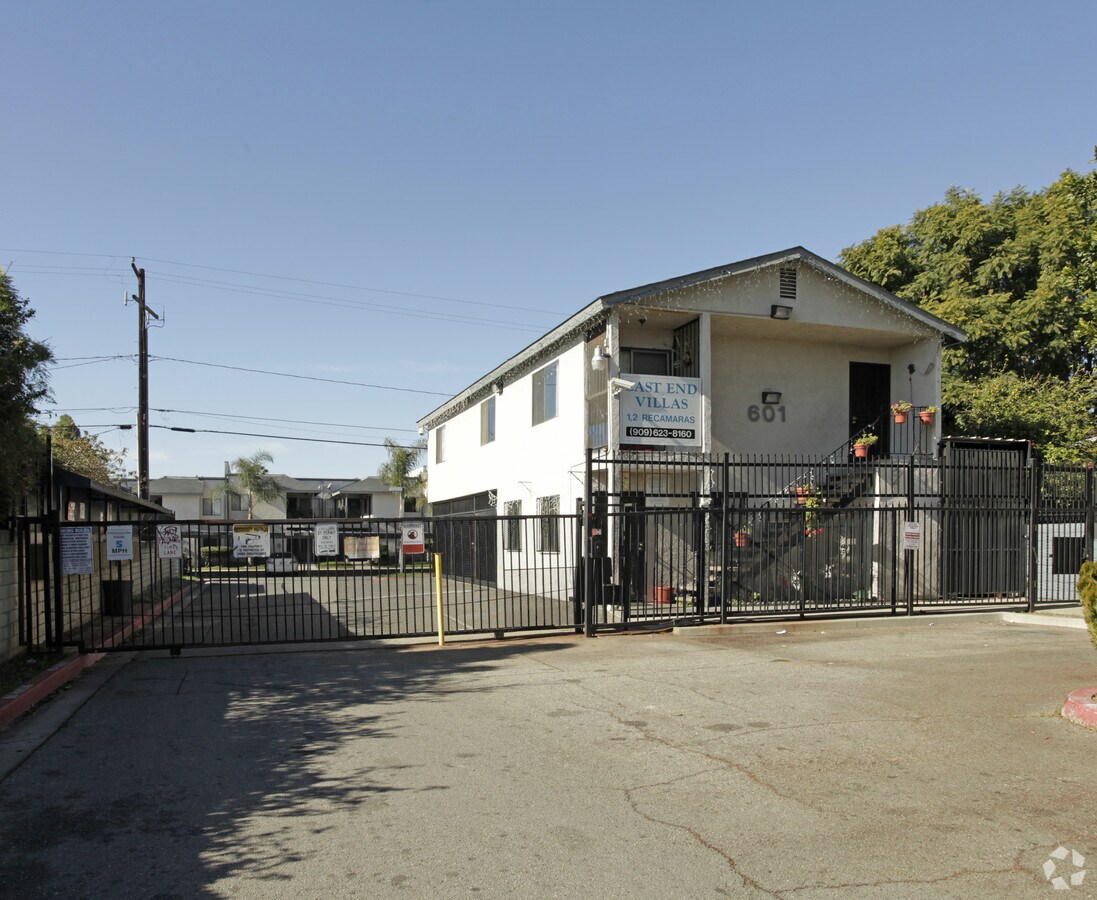 East End Villas Apartments - East End Villas Apartments