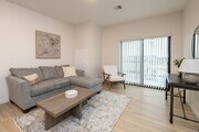 1BR, 1BA - 770SF - Living Room