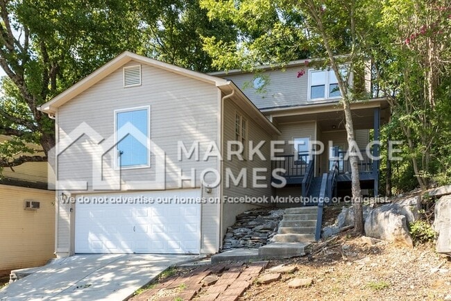 Photo - 531 Farmingdale Rd SE