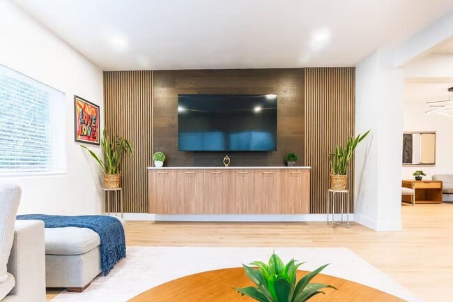 Photo - Spacious Modern Home for Rent in Burien / South Seattle