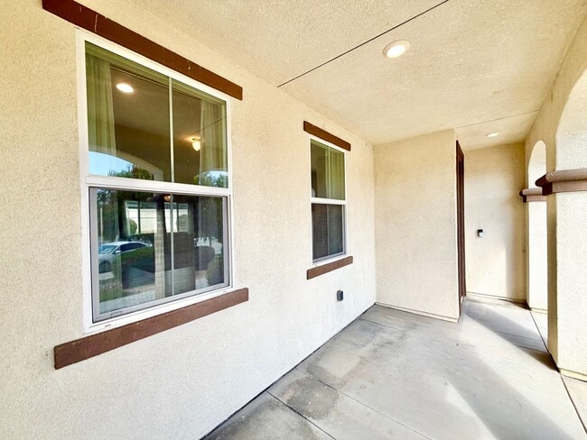 Photo - 30136 Sutton Ct