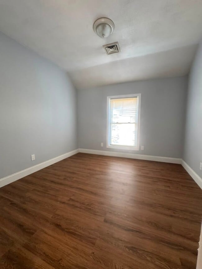 Photo - 159 Harrison St Unidad 2nd floor