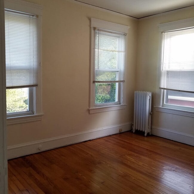 Photo - 123 Johnson St Unit 2nd floor