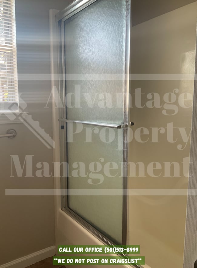 Photo - 910 Brownstone Dr