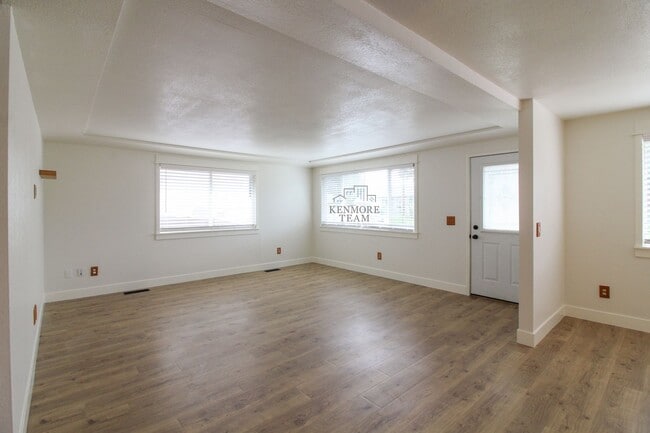1616 Perkins Ave