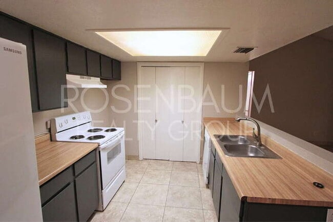 Photo - 1495 E 29th Ave Unit 3