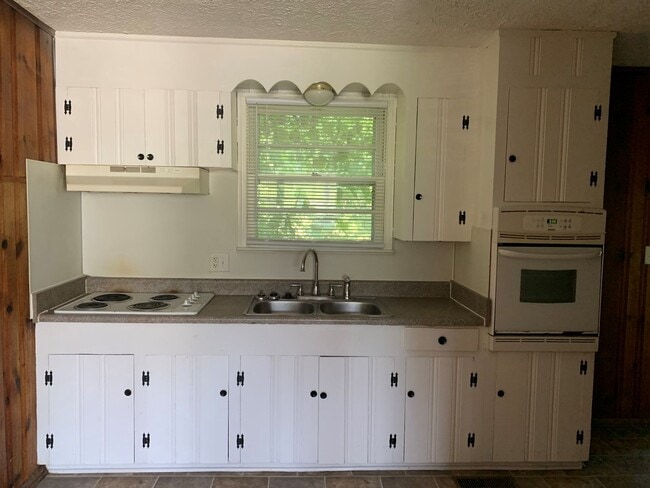 Photo - 2825-2827 Kulman Pl Unit 2825