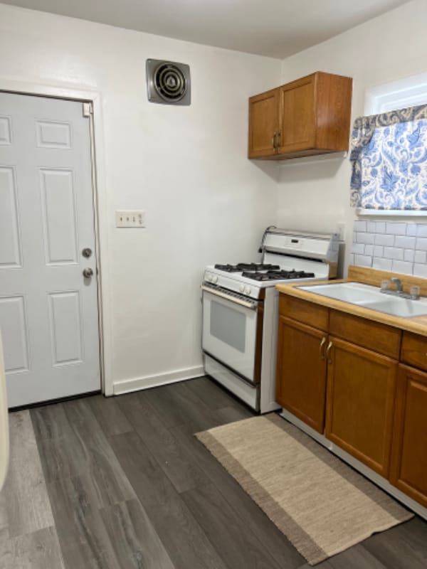 Photo - 1356 4th Ave