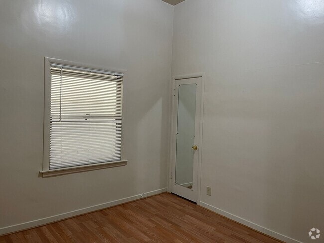 Building Photo - KSTREET Unit K-2404-C Rental