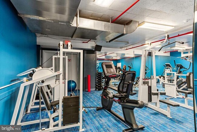 Photo - 1324 Locust St Unit 214