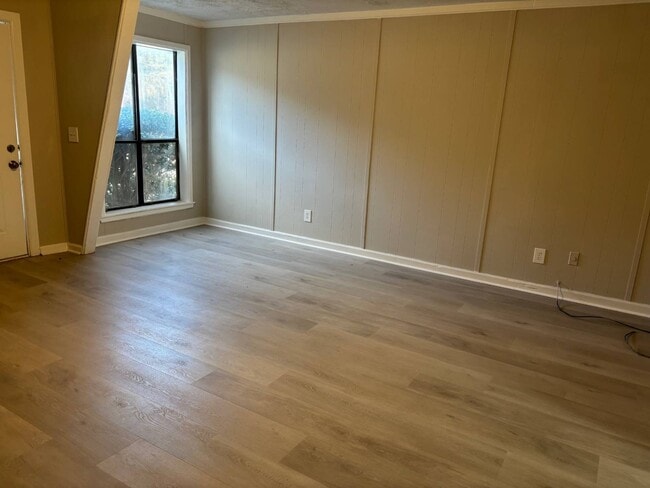 Photo - 328 Carter Rd