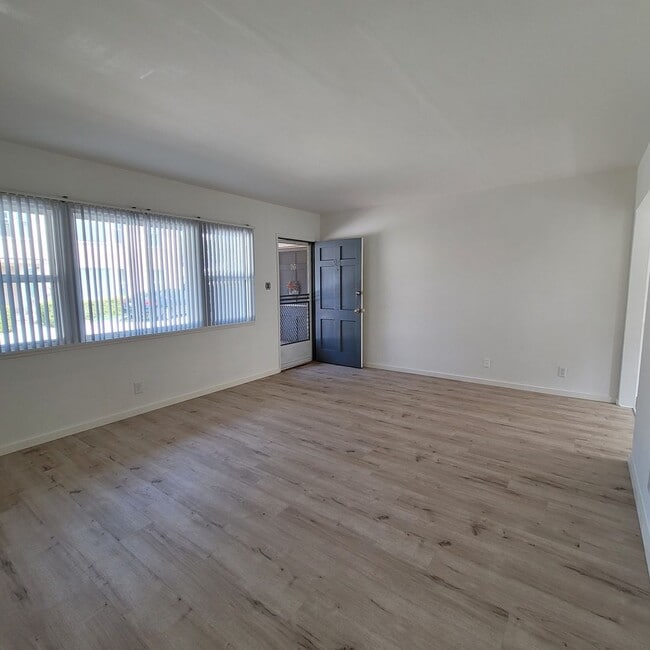 Photo - Nice ground floor 2 bdrm midtown Ventura Apt. $2400