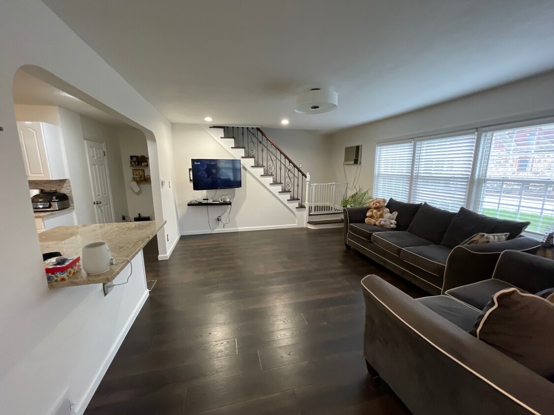 Photo - 46 Post Ln (Riverdale, NJ)