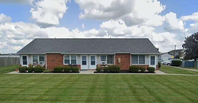 Building Photo - 1045 Halbedel St Rental