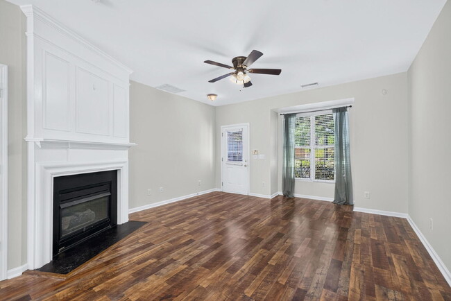 Photo - 1703 Grace Brook Rd