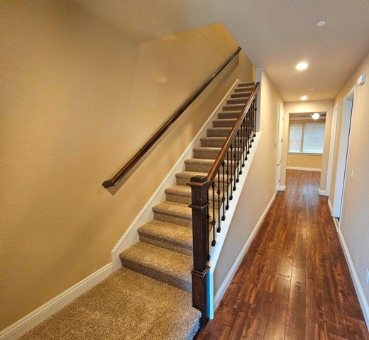 Photo - 541 Addison Ct