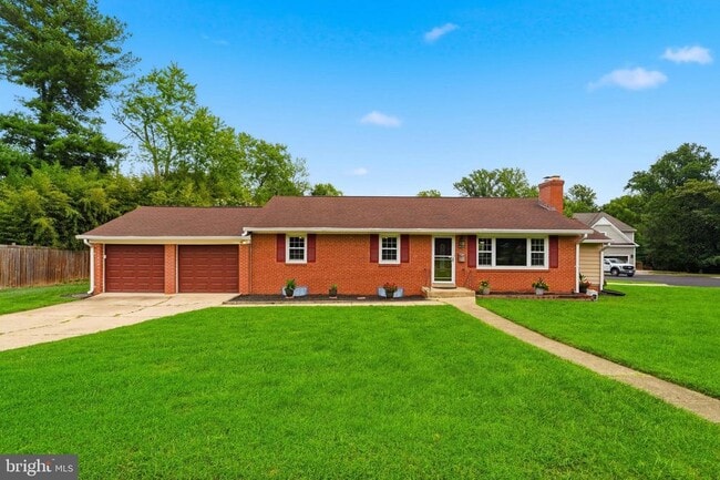 Building Photo - 1719 Melbourne Dr