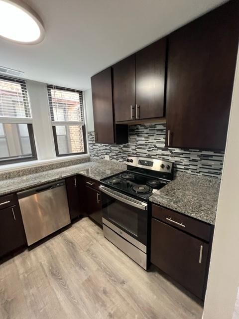 Photo - 3 bedroom in Chicago IL 60657