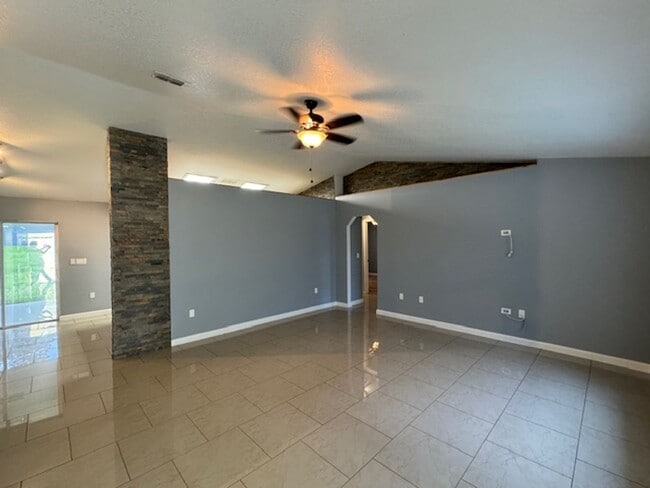 Photo - Beautifully Renovated Home In the Shores  3/2/2 **WON"T LAST**