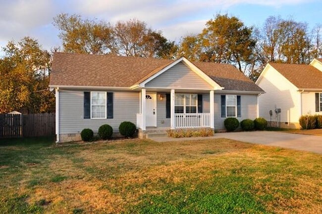 Photo - 571 Oakmont Dr