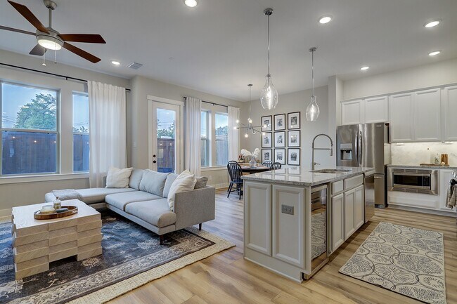 Photo - 10934 Brambling Wood Dr