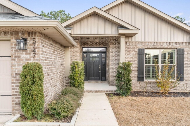 Photo - 5747 Marigold Loop